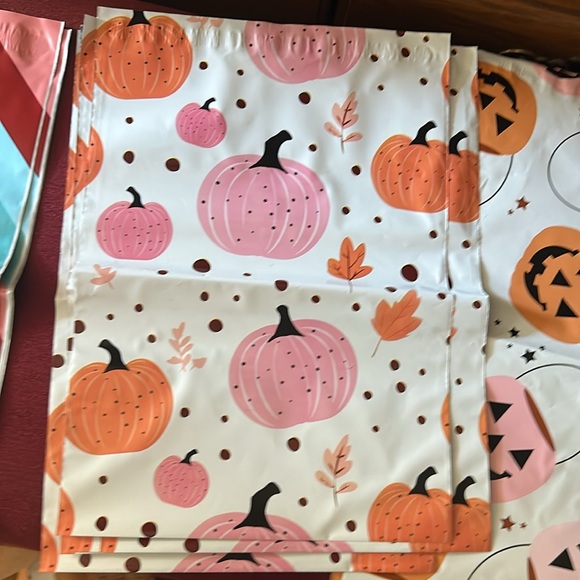 15 Assorted Mailers - Picture 3 of 4